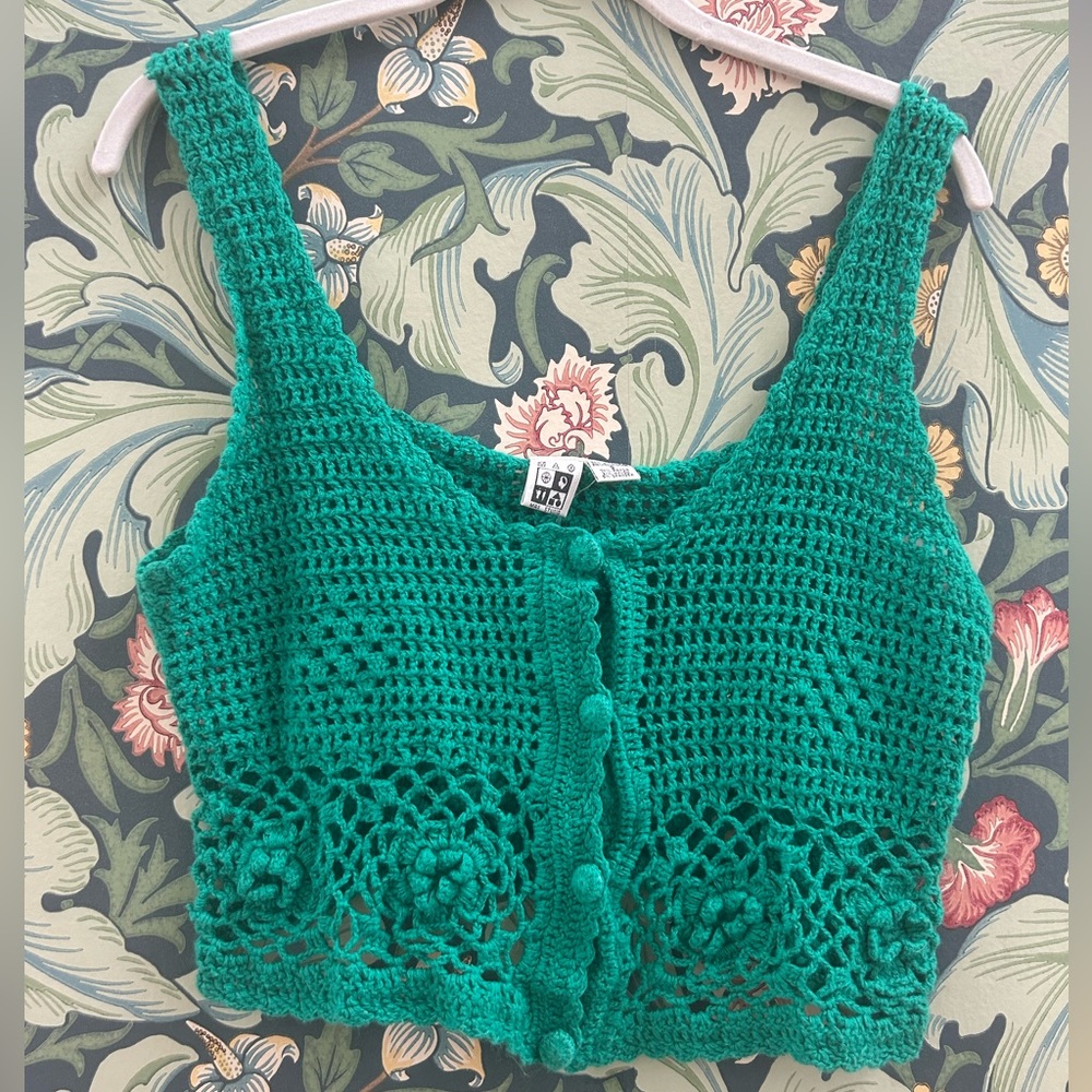 Vintage Max Studio crochet cropped tanktop button up size small